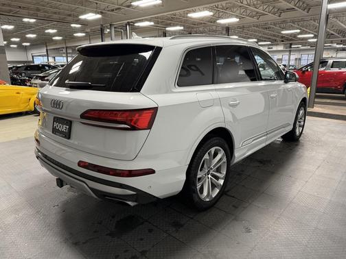 2025 Audi Q7 55 Premium Plus