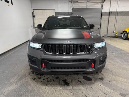 2022 Jeep Grand Cherokee Trailhawk