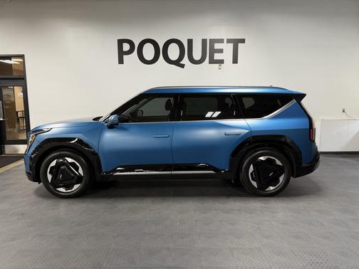 2024 Kia EV9 Land