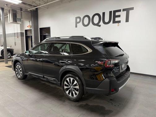 Crystal Black Silica 2023 Subaru Outback Touring XT