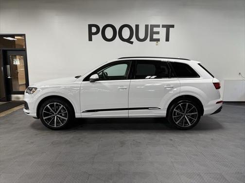 2023 Audi Q7 55 Premium Plus
