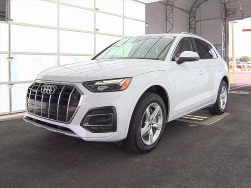 2022 Audi Q5 40 Premium