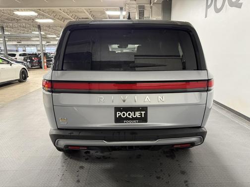 2024 Rivian R1S Adventure