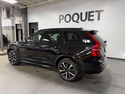 2023 Volvo XC90 Recharge Plug-In Hybrid T8 Plus Dark Theme 7 Passenger