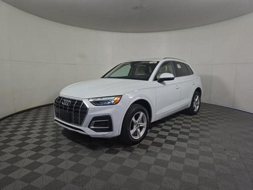 2024 Audi Q5 40 Premium