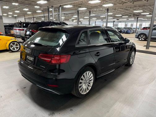 2017 Audi A3 e-tron 1.4T Premium