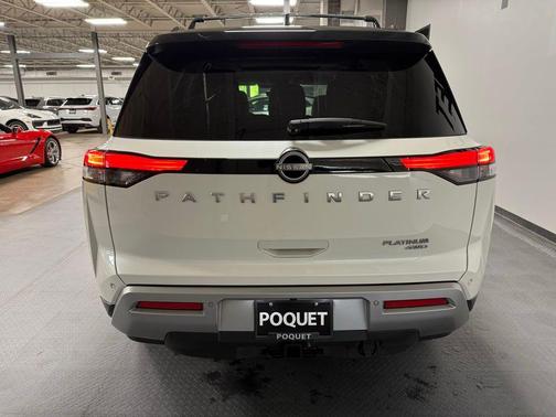 Pearl White Tricoat/Super Black 2023 Nissan Pathfinder Platinum