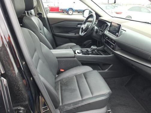 Super Black 2023 Nissan Rogue SV