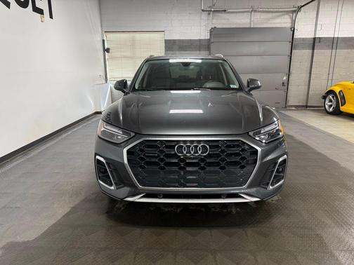 2023 Audi Q5 45 S line Premium Plus