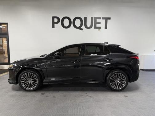2023 Lexus RZ 450e Luxury