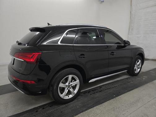 2023 Audi Q5 40 Premium