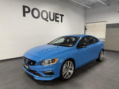 2016 Volvo S60 T6 R-Design Platinum