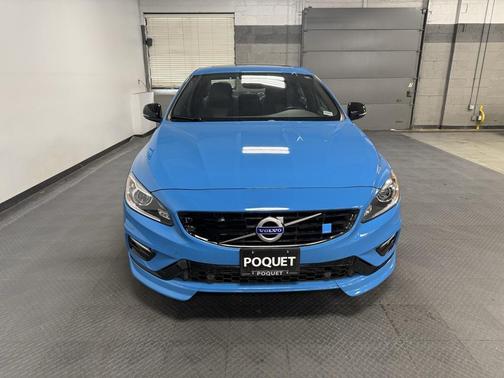 2016 Volvo S60 T6 R-Design Platinum