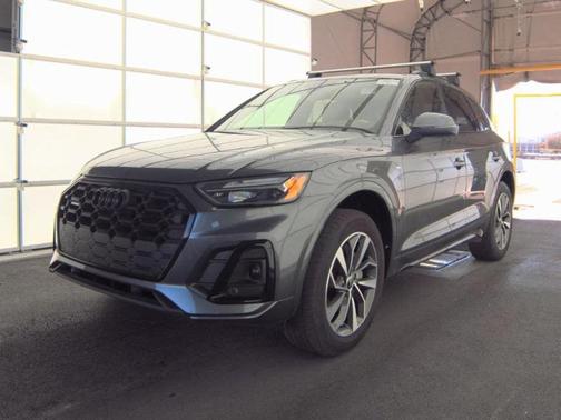 2024 Audi Q5 45 S line Premium