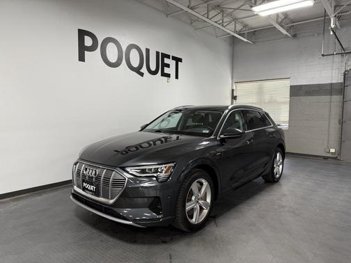 2019 Audi e-tron Premium Plus