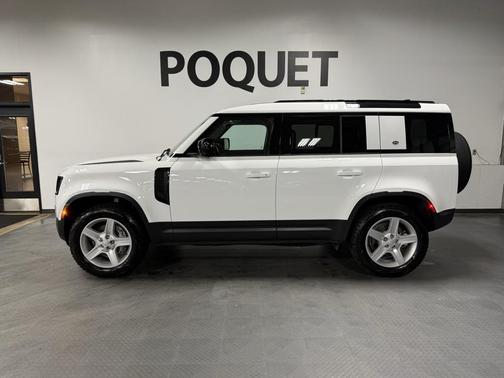 2022 Land Rover Defender SE