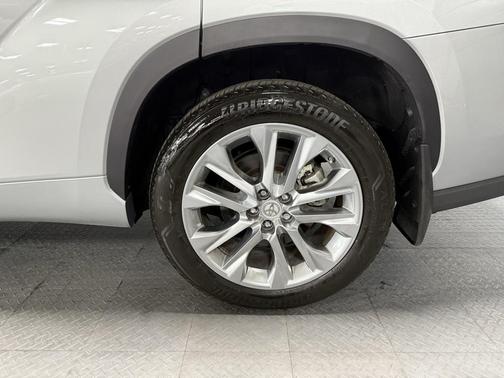 2022 Toyota Highlander Limited