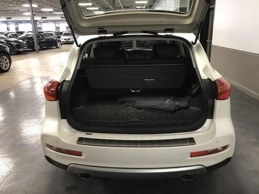 2017 INFINITI QX50 Base