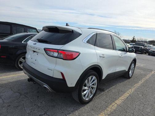 2022 Ford Escape Titanium