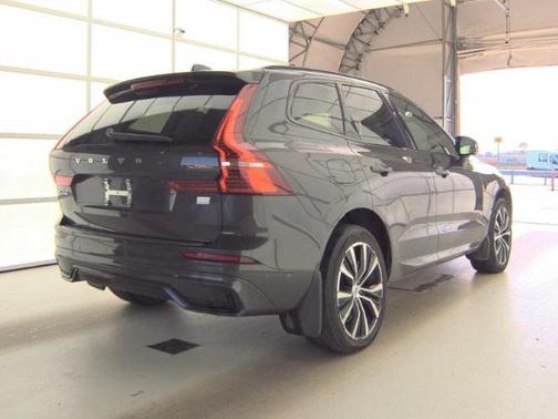 2023 Volvo XC60 Recharge Plug-In Hybrid Ultimate