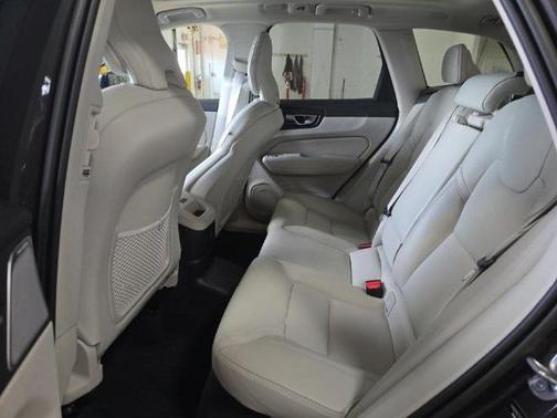 2023 Volvo XC60 Recharge Plug-In Hybrid Ultimate
