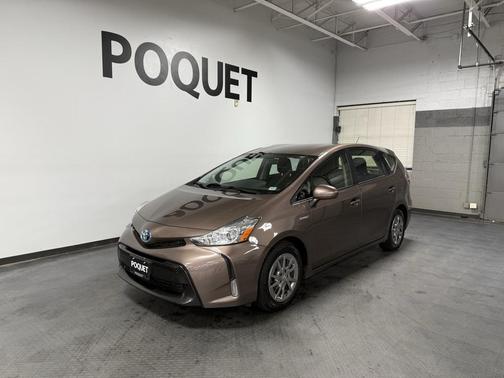 2016 Toyota Prius v Three