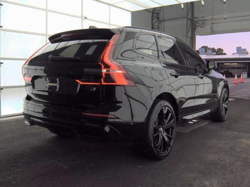 2024 Volvo XC60 Recharge Plug-In Hybrid Ultimate