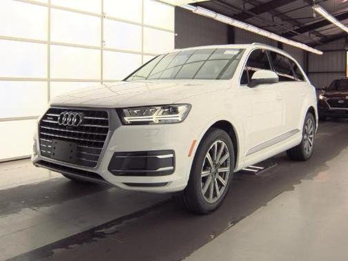 Carrara White 2019 Audi Q7 45 Premium Plus