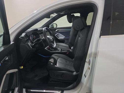 2022 Audi Q3 45 S line Premium Plus