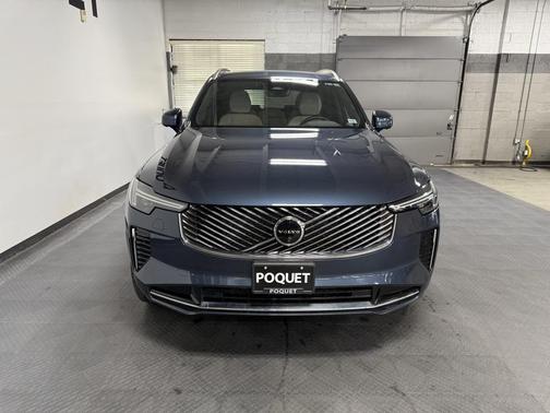 2025 Volvo XC90 B6 Plus 7-Seater