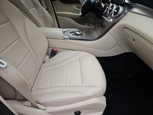 2019 Mercedes-Benz GLC 300 4MATIC