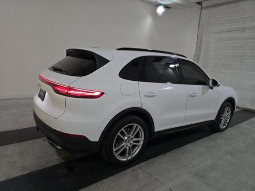 2023 Porsche Cayenne Cayenne