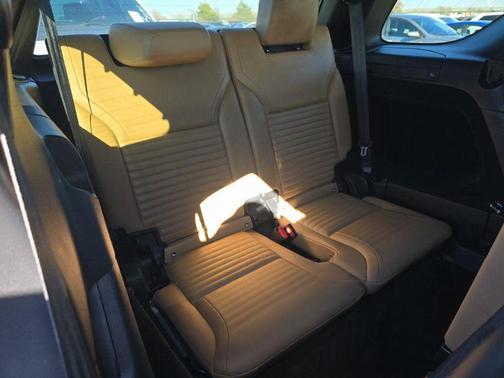 2024 Land Rover Discovery Dynamic SE