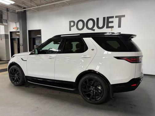 2024 Land Rover Discovery Dynamic SE