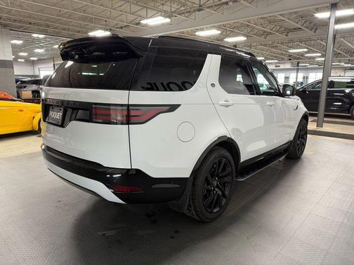 2024 Land Rover Discovery Dynamic SE