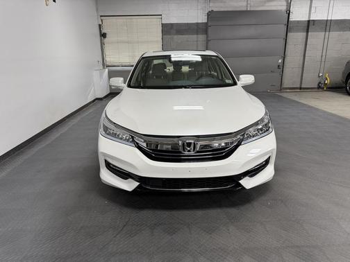 2017 Honda Accord Hybrid Touring