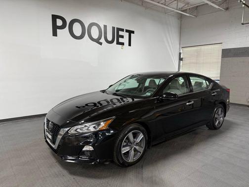 Super Black 2020 Nissan Altima 2.5 SL