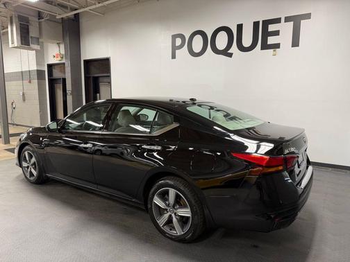 Super Black 2020 Nissan Altima 2.5 SL