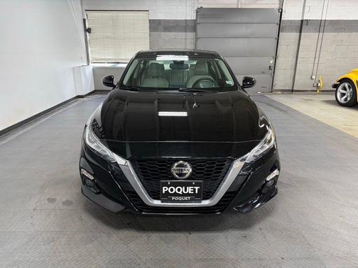 Super Black 2020 Nissan Altima 2.5 SL