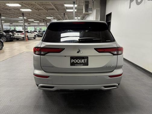 2023 Mitsubishi Outlander PHEV SE S-AWC