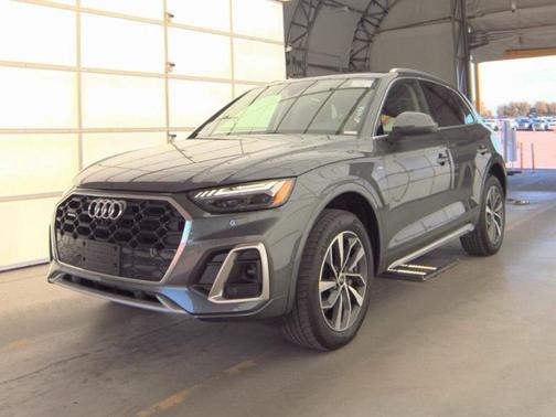 2024 Audi Q5 45 S line Prestige