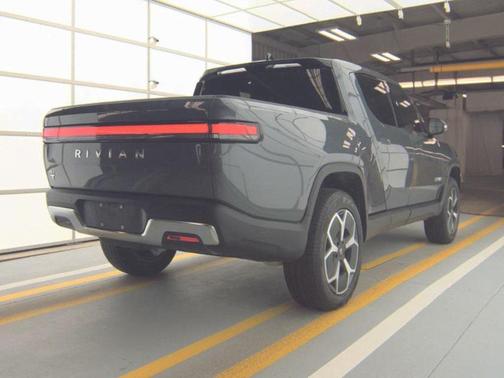 2024 Rivian R1T Adventure
