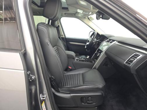 Eiger Grey Metallic 2023 Land Rover Discovery S