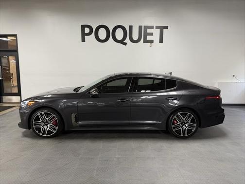 2022 Kia Stinger GT1