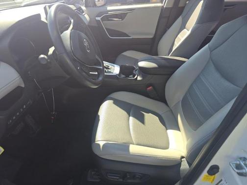 2020 Toyota RAV4 Hybrid Limited