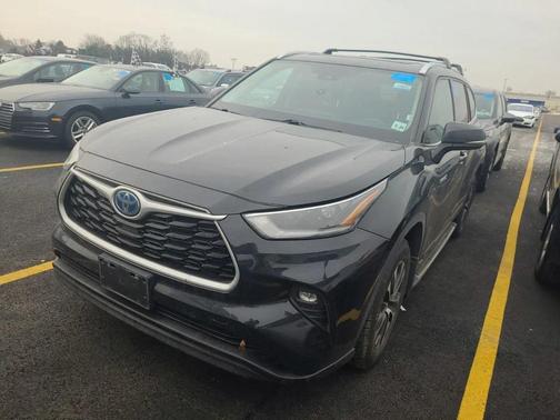 2021 Toyota Highlander Hybrid XLE