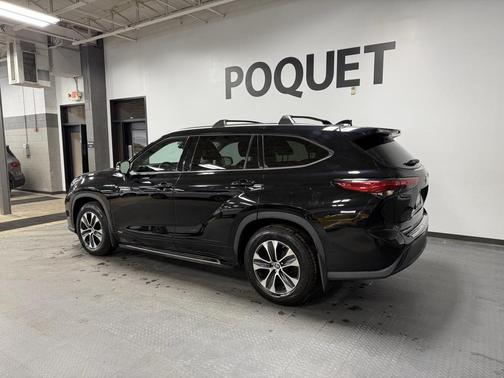 2021 Toyota Highlander Hybrid XLE