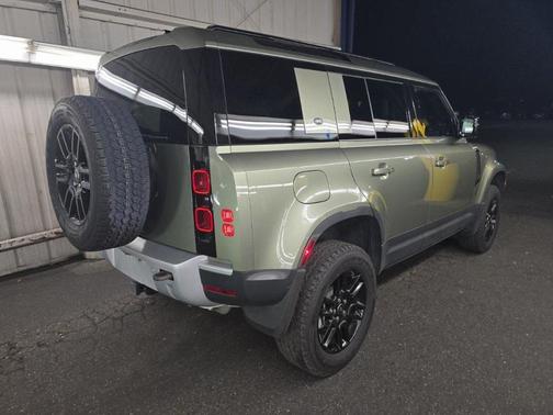 2024 Land Rover Defender S