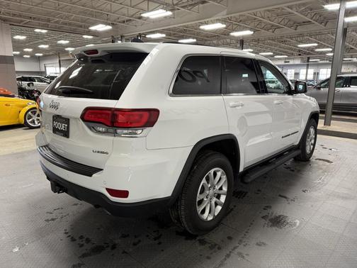 2022 Jeep Grand Cherokee Laredo