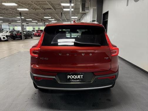 2019 Volvo XC40 T5 Momentum